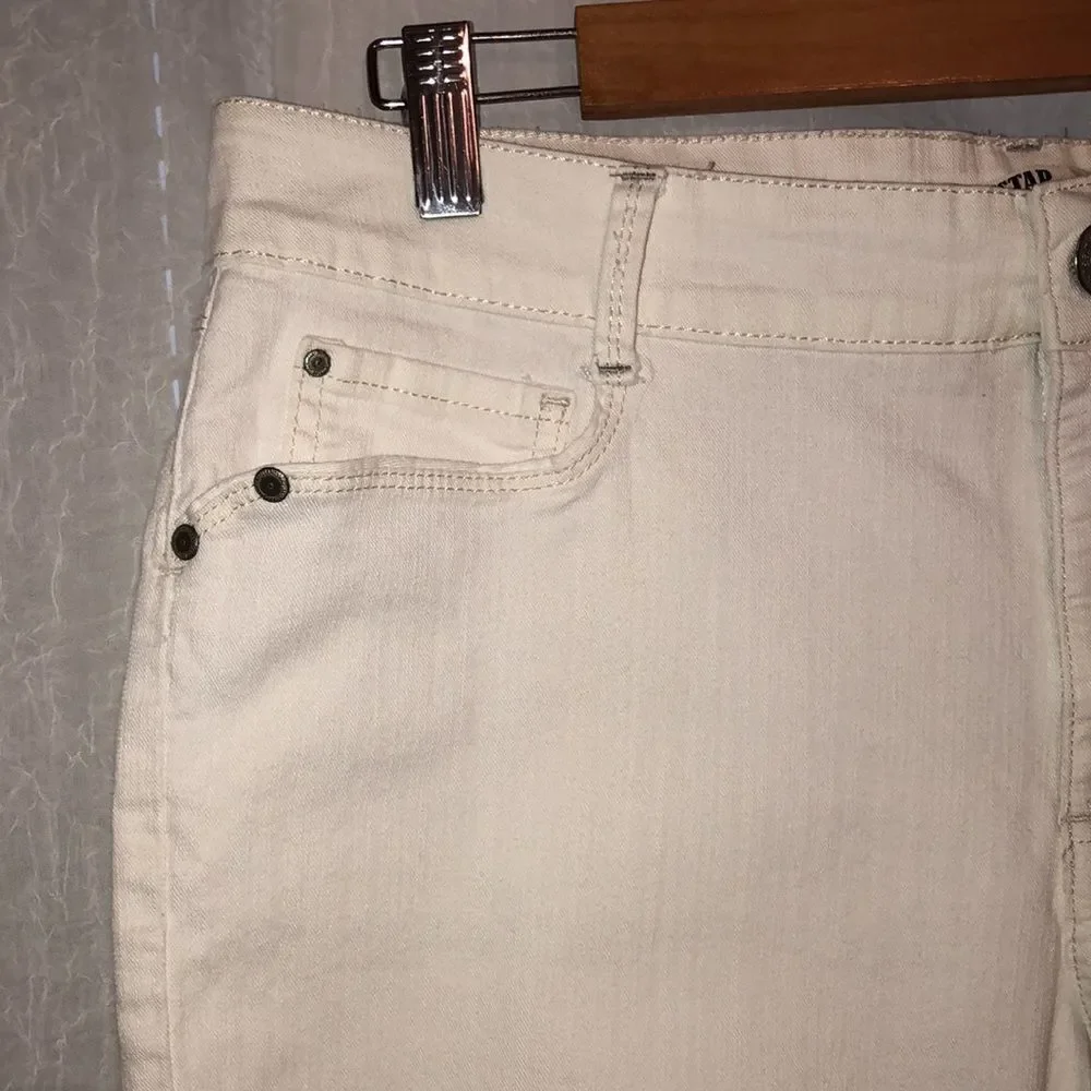 Jeanstar 14 Premium White Embroidered Pockets Crop Jeans